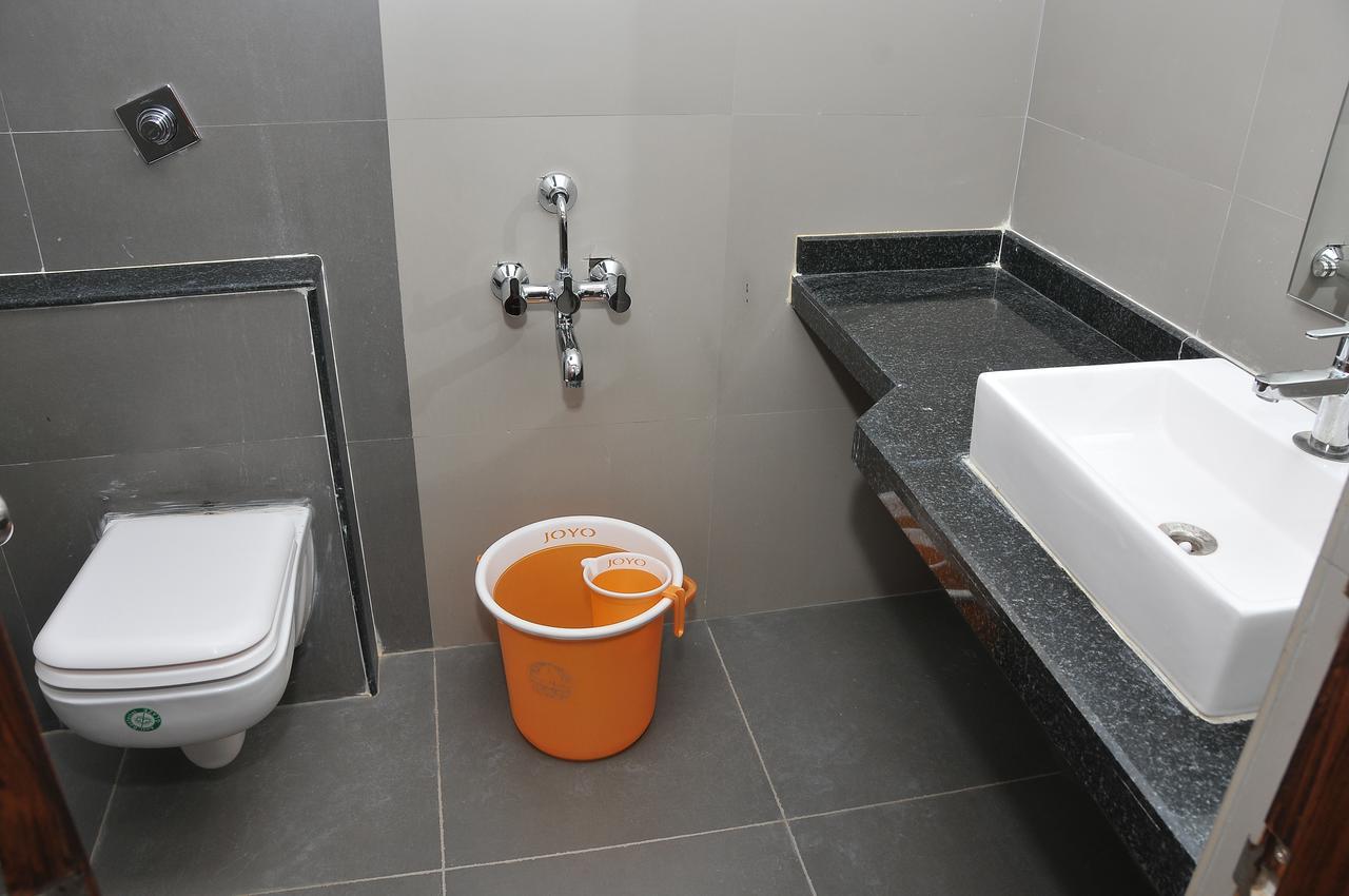 Hotel Pasupala Grand Anantapur Esterno foto